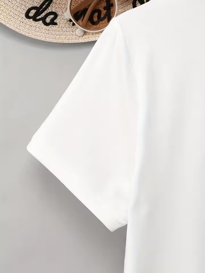 Modieus Grafisch T-shirt met P - Summer Clothing In Paris recensie en prijs